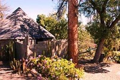 фото отеля Karoo Soul Backpackers, Cottages and Adventures