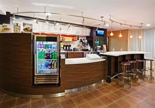 фото отеля Courtyard by Marriott Austin Northwest/Arboretum