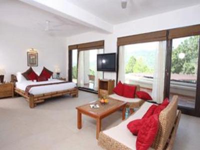 фото отеля SURYA VILAS LUXURY SPA & RESORT