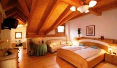 фото отеля Gasthof Adler Villandro