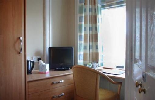 фото отеля Aberlaw Guest House