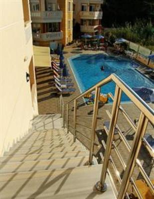 фото отеля Artemis Apartments
