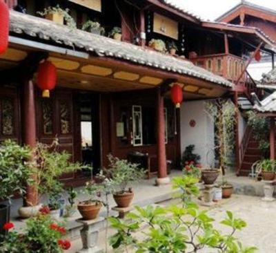 фото отеля Lijiang No.27 Wenlin Guesthouse