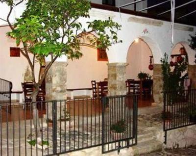 фото отеля Locanda la Rosa Hotel Pauli Arbarei