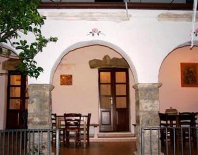 фото отеля Locanda la Rosa Hotel Pauli Arbarei