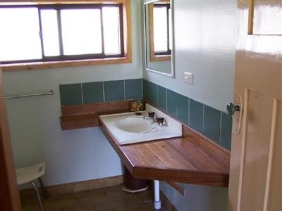 фото отеля Wombat Hilltop Cottages