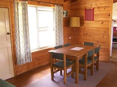 фото отеля Wombat Hilltop Cottages