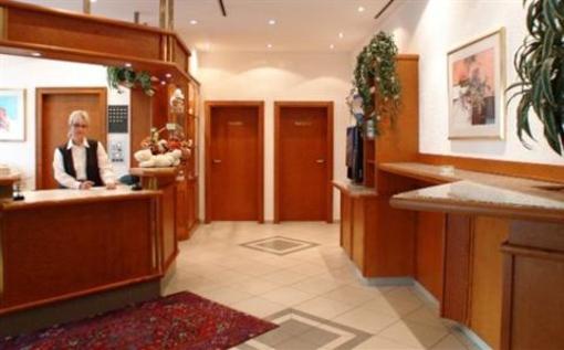 фото отеля Hotel Zur Post Lauf an der Pegnitz