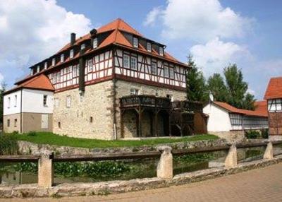 фото отеля Burg Edelhof Hotel Ilmtal