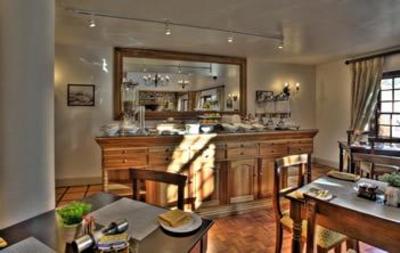 фото отеля Oakhurst Hotel