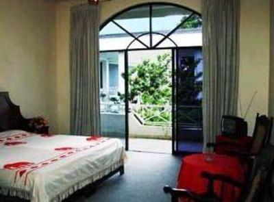 фото отеля Kandyan Reach Hotel Kurunegala