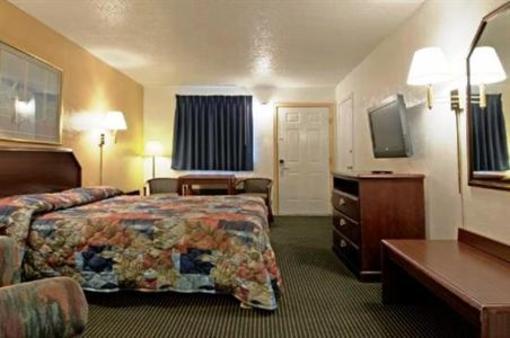фото отеля Americas Best Value Inn Cleburne
