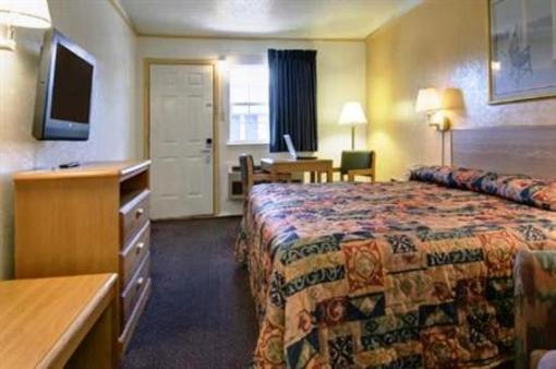фото отеля Americas Best Value Inn Cleburne