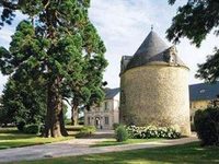 Le Chateau de Sully