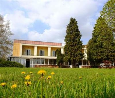 фото отеля Like Hotel Vonyarc