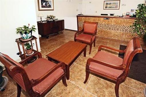 фото отеля Bastrop Inn