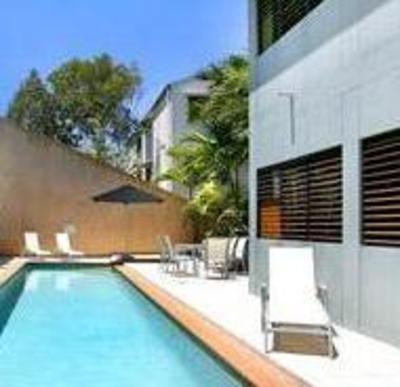 фото отеля Beach Chalet Private Holiday Apartment