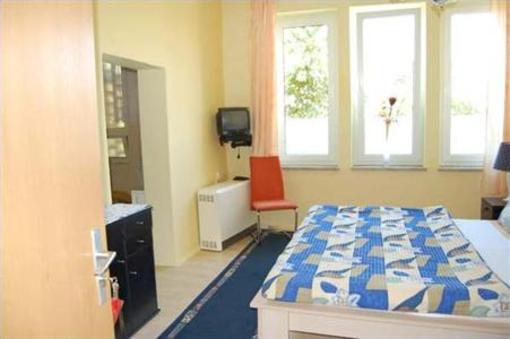 фото отеля Pension Eikbom Rostock