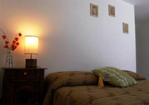 фото отеля Le Chat Botté Bed & Breakfast Antey-Saint-Andre