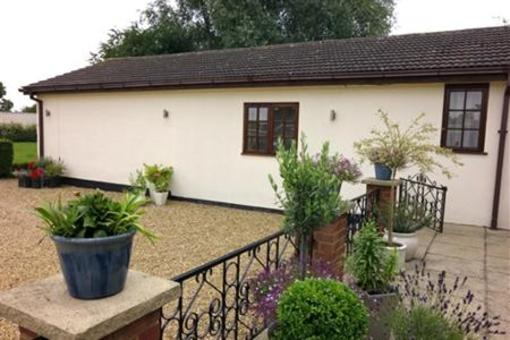 фото отеля Kickles Lodge Newport Pagnell