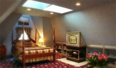 фото отеля Classic Rosewood Inn