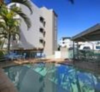фото отеля Surfcomber on the Beach Apartments Maroochydore
