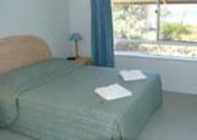 фото отеля Surfcomber on the Beach Apartments Maroochydore