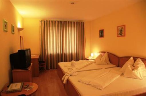 фото отеля Jade Hotel Veszprem