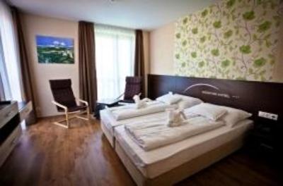 фото отеля Jade Hotel Veszprem