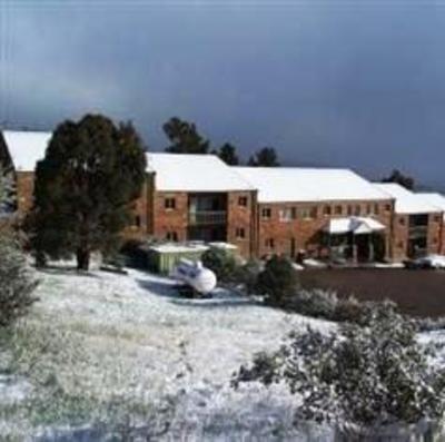 фото отеля Acacia Snowy Motel
