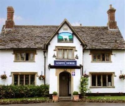 фото отеля The White Horse Inn Calne