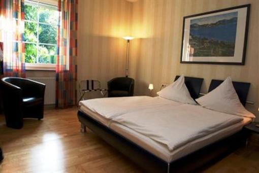 фото отеля Hotel Zum Stadtpark Meyerink