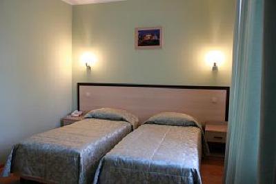 фото отеля Sherston Hotel