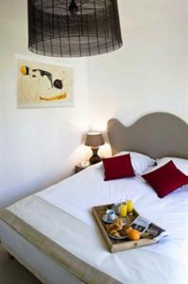 фото отеля Le Clos Savornin
