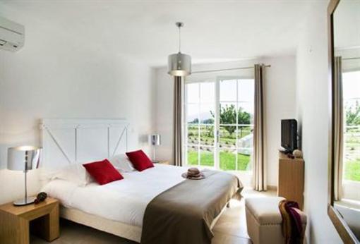 фото отеля Le Clos Savornin