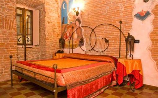 фото отеля Antica Corte dei Principi