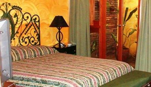 фото отеля Hostal Real Bolonia