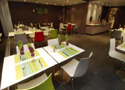 фото отеля Hotel Kyriad Lyon Est Vaulx-en-Velin