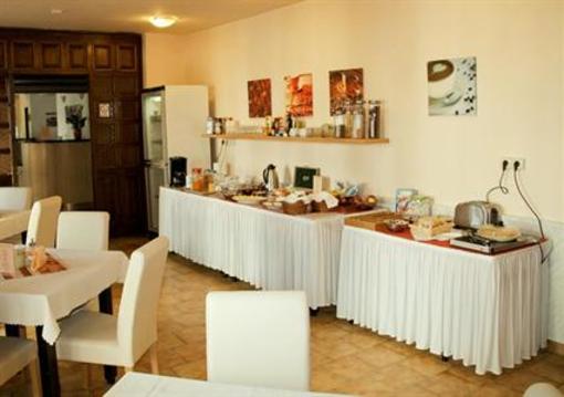 фото отеля Hotel Paradies