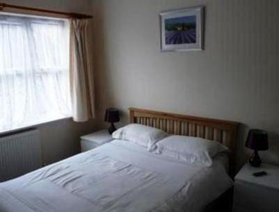 фото отеля Friars Walk Apartments