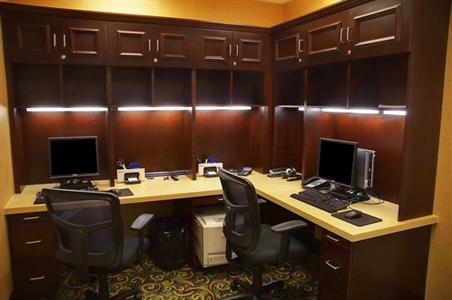 фото отеля Hilton Garden Inn Fontana