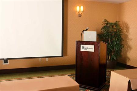 фото отеля Hilton Garden Inn Fontana