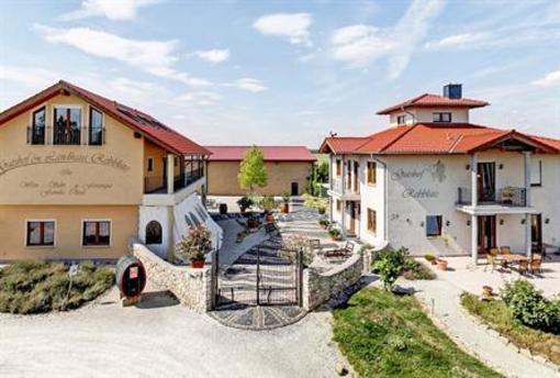 фото отеля Gutshof Rebblüte Hotel Gau-Odernheim