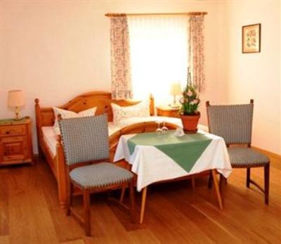 фото отеля Gasthaus Ulrichshoegl Ainring