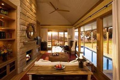 фото отеля Wolgan Valley Resort Lithgow