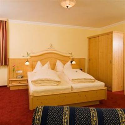 фото отеля Breitlehenalm Hotel Obertauern