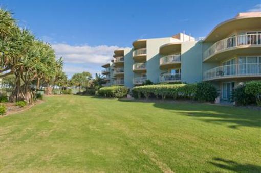 фото отеля Surfside On The Beach