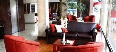 фото отеля Majestic Hotel & Suites