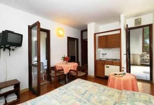 фото отеля Bon Repos Apartments