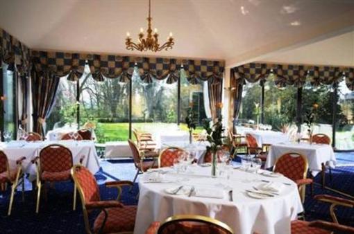 фото отеля The Riverside Hotel Mildenhall